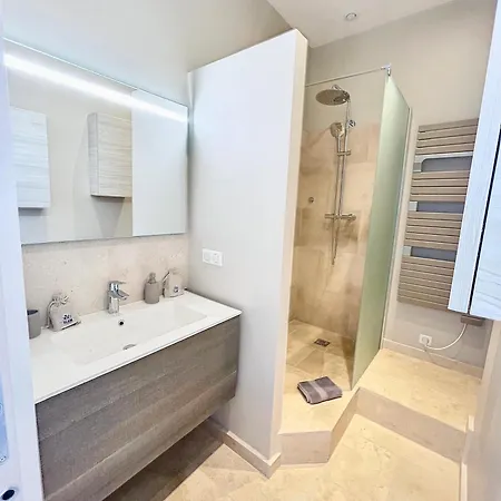 Vidal: Modern Antibes Near Sncf Station *